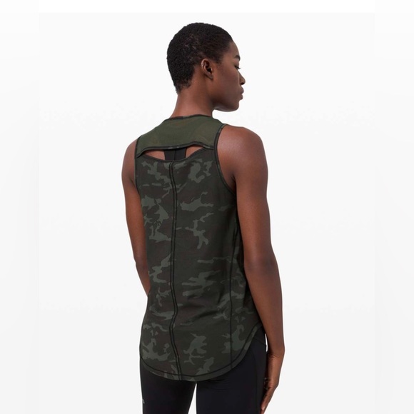 Mint Lululemon Sculpt Tank Incognito Camo Women’s Sz 6-8 Worn 2x - Picture 3 of 13